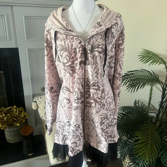 Logo by Lori Goldstein Light Pink Zip Hoodie with Black Floral Jacquard - Picture 2 of 9